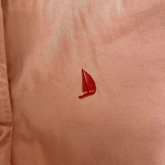 J. Crew broken in chino short in peach with orange embroidered sailboats sz 4. - Picture 4 of 5